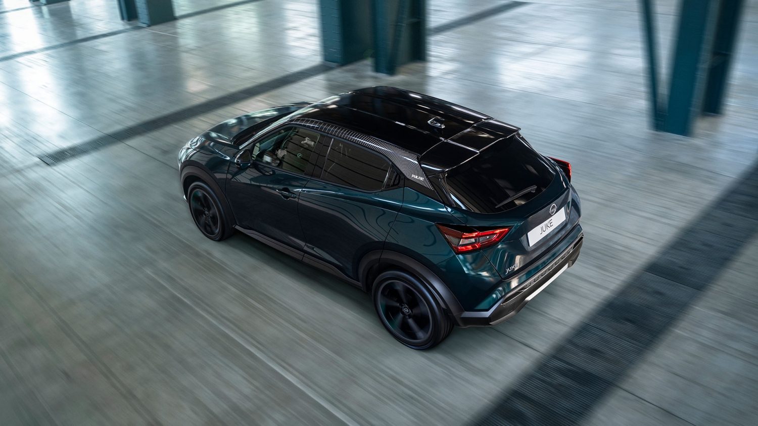 Nissan JUKE, їде в місті