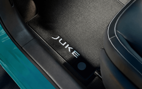 Nissan JUKE, велюрові килимки
