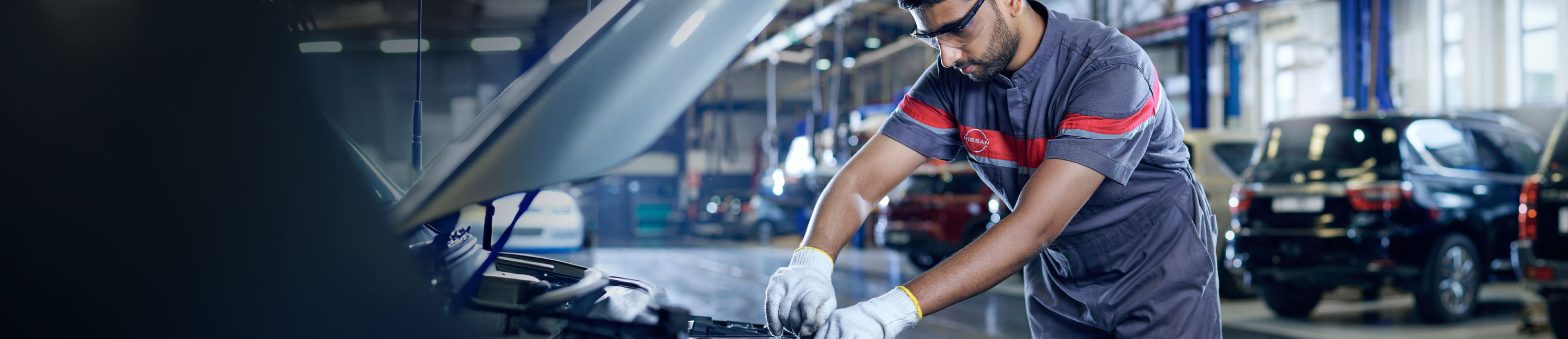 A banner showing maintenance and repair services for Nissan vehicles.